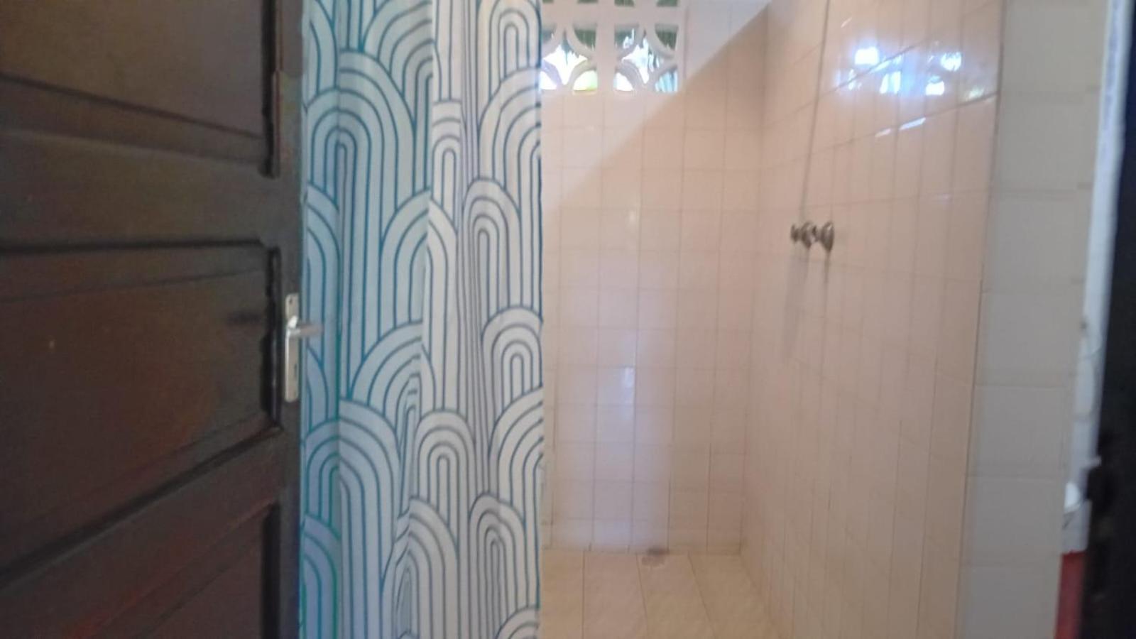 Les Datchi Cottages Diani Beach Extérieur photo