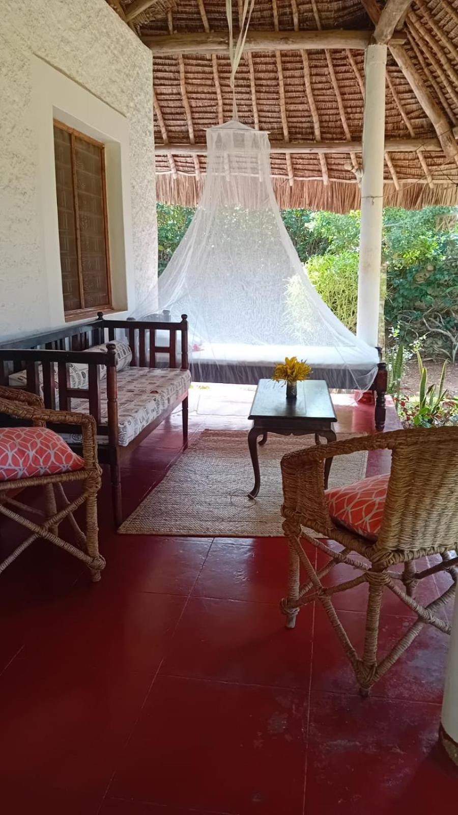 Les Datchi Cottages Diani Beach Extérieur photo